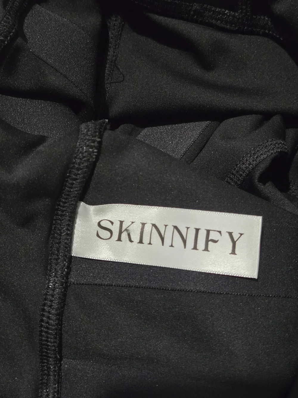 Skinnify  Leggings with built-in resistance bands and side pockets - Picture 8 of 10